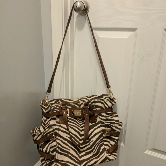 Michael Kors Handbags - FLASH SALE $70 Michael Kors Leopard Tote